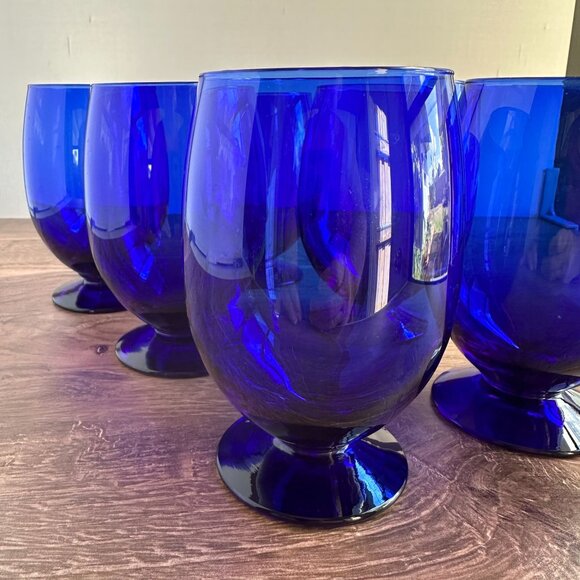 Nybro Glasbruk Cobalt Blue Footed Glasses, Set of 6, Swedish Blown Glass Goblets - Picture 6 of 8